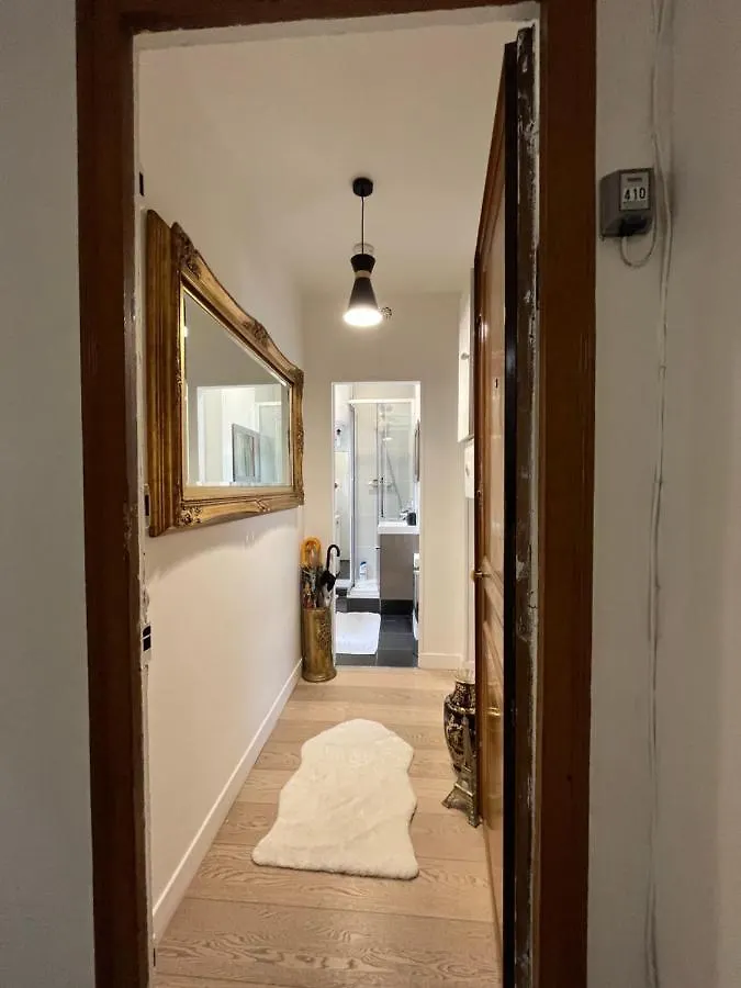 Homestay Cosy Studio 5 Minutes Tour Eiffel Paris
